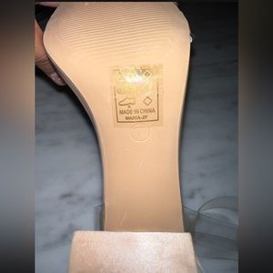 Fashion nova heels size7